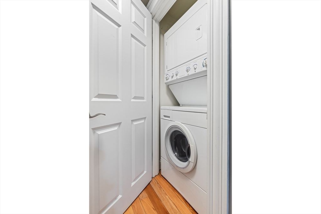 29 Grove St # 1
