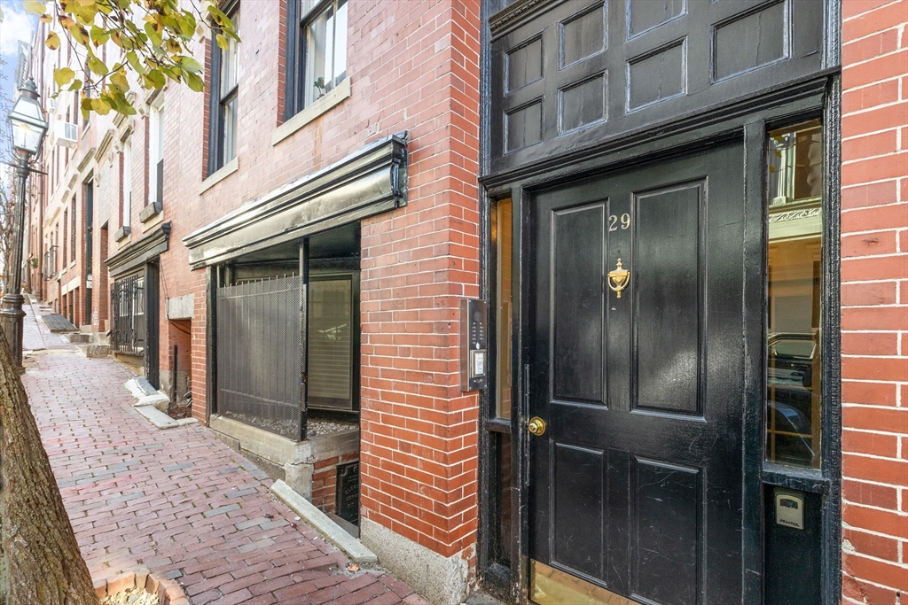 29 Grove St # 1