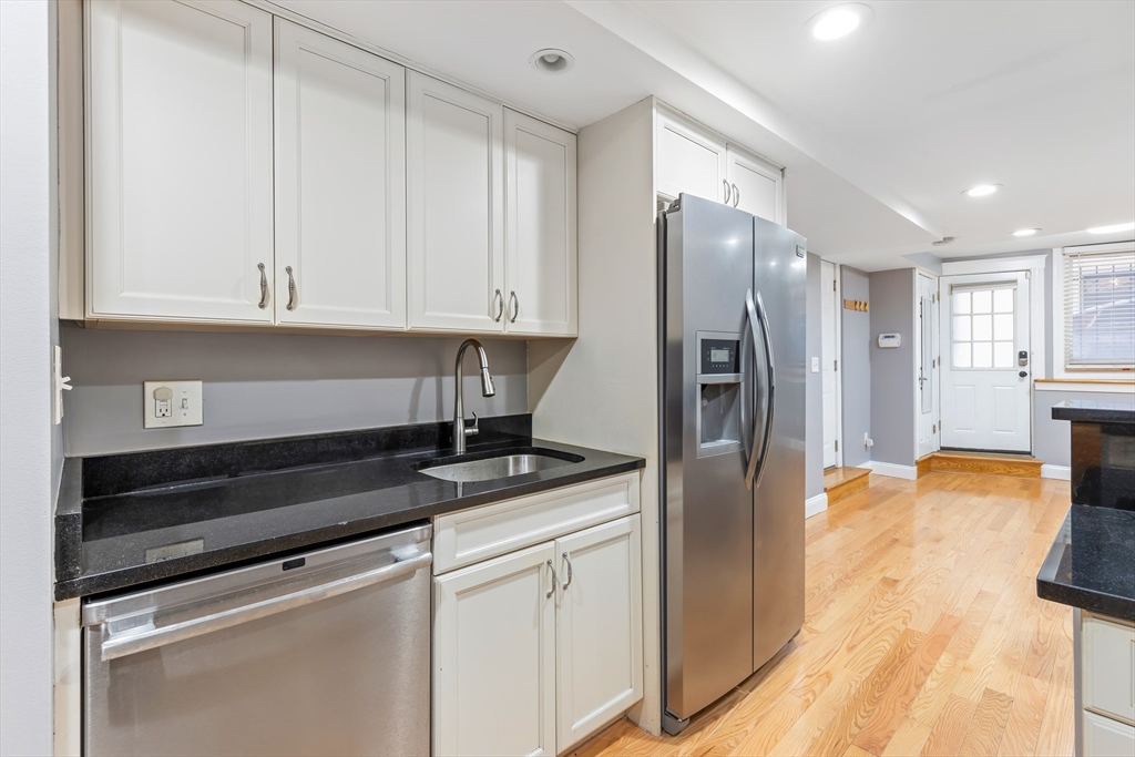 29 Grove St # 1
