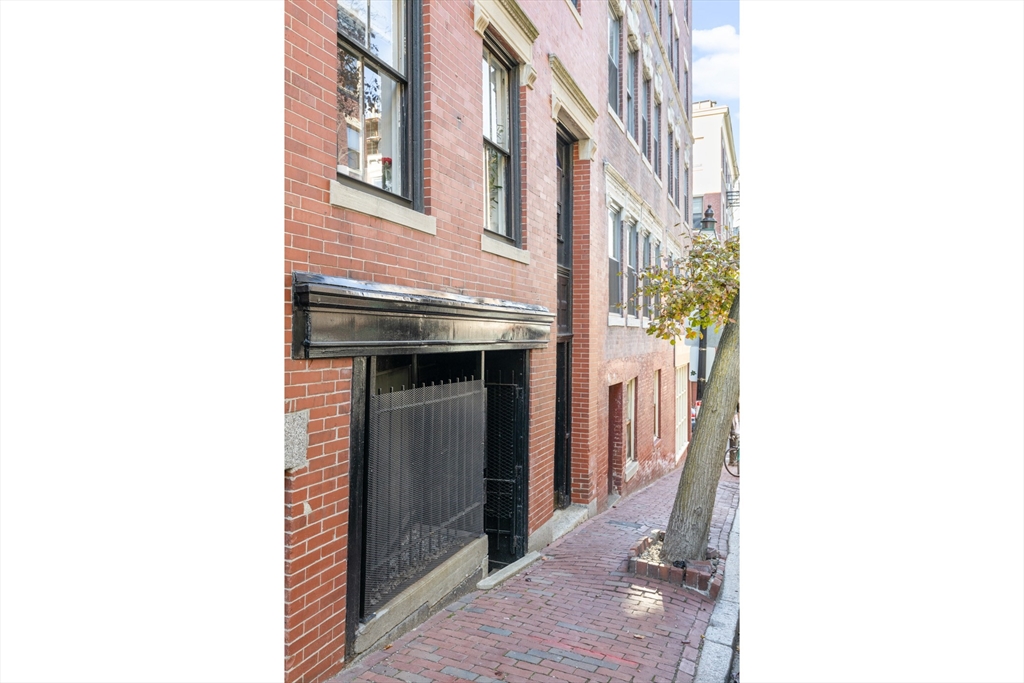 29 Grove St # 1
