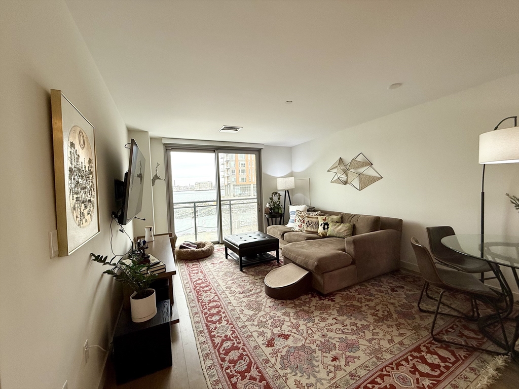 45 Lewis St # 112