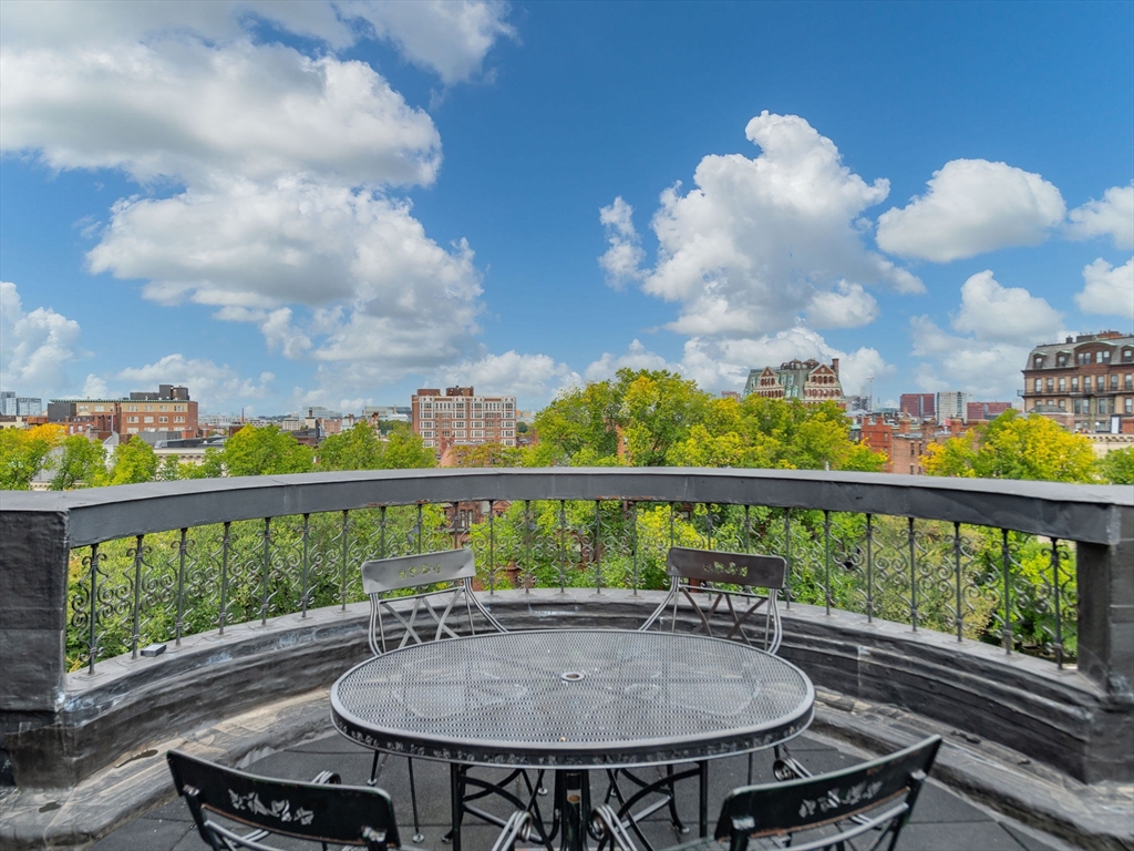 386 Commonwealth Ave # 52