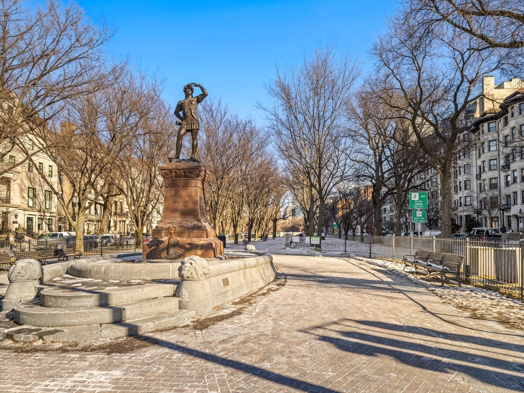 386 Commonwealth Ave # 52