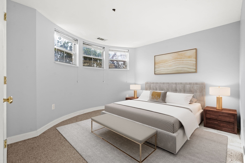 540 E Broadway # 2B