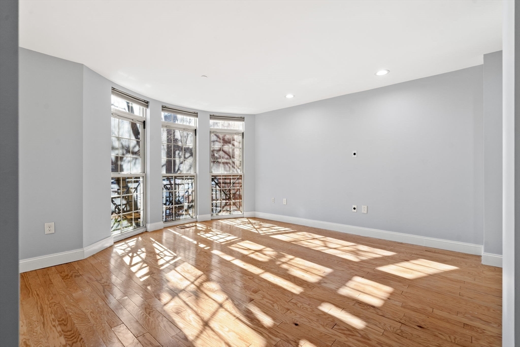540 E Broadway # 2B