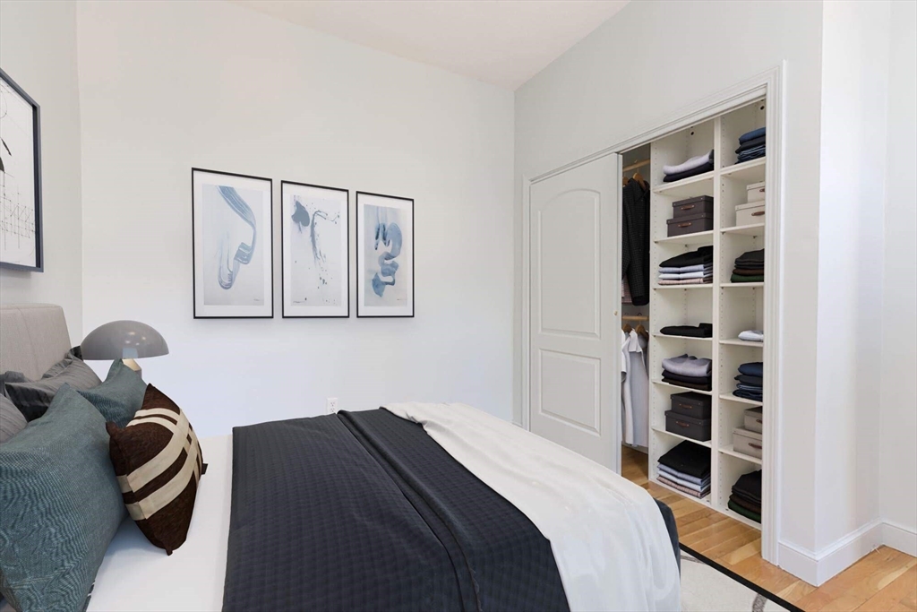 20 Gray St # 4