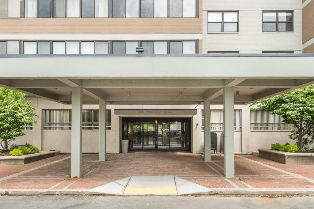 6 Whittier Place # 9D