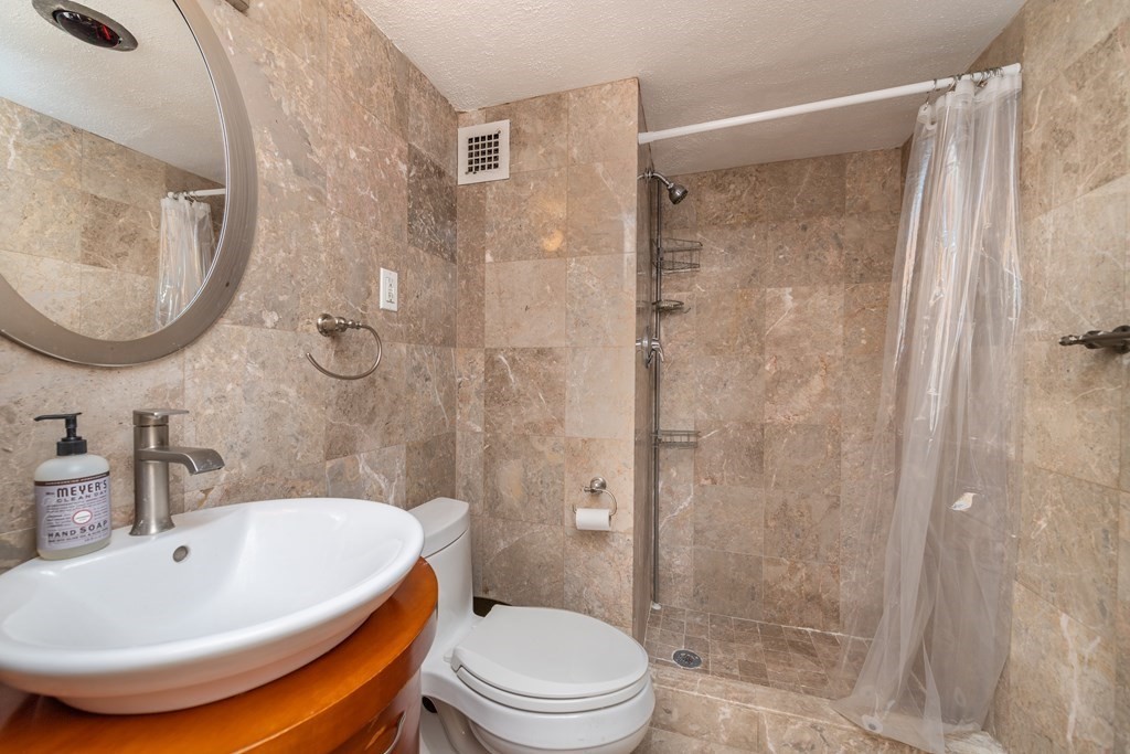 6 Whittier Place # 9D