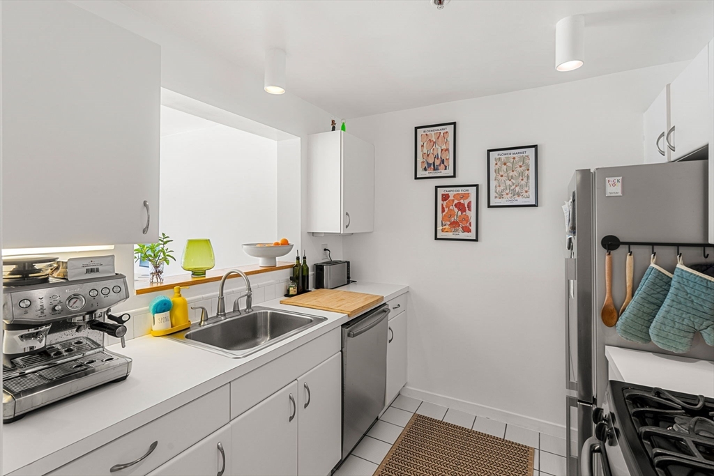 6 Canal Park # 203