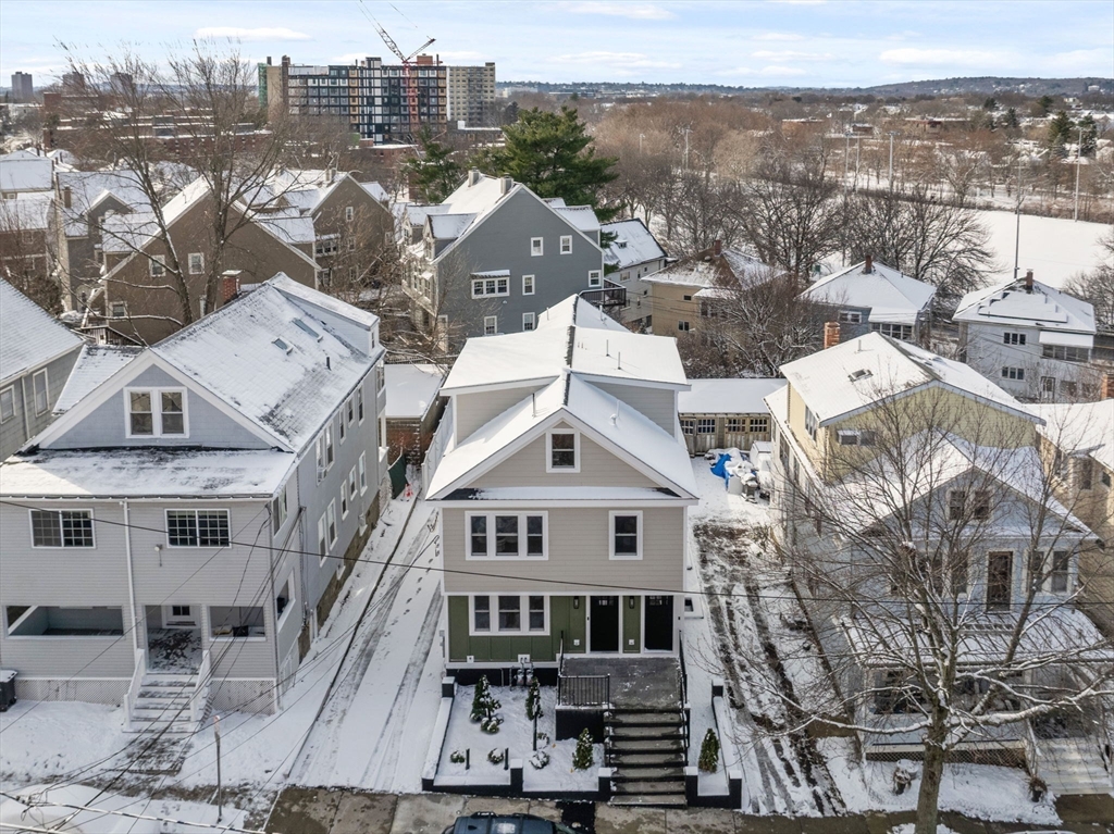 14 High Street # 14