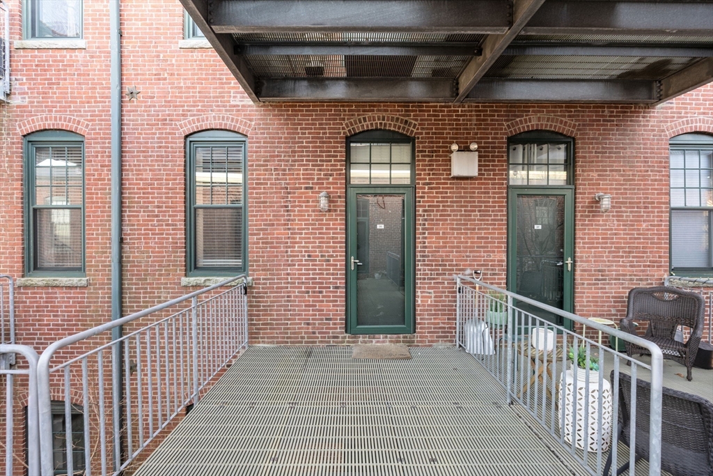 60 Dudley Street # 26