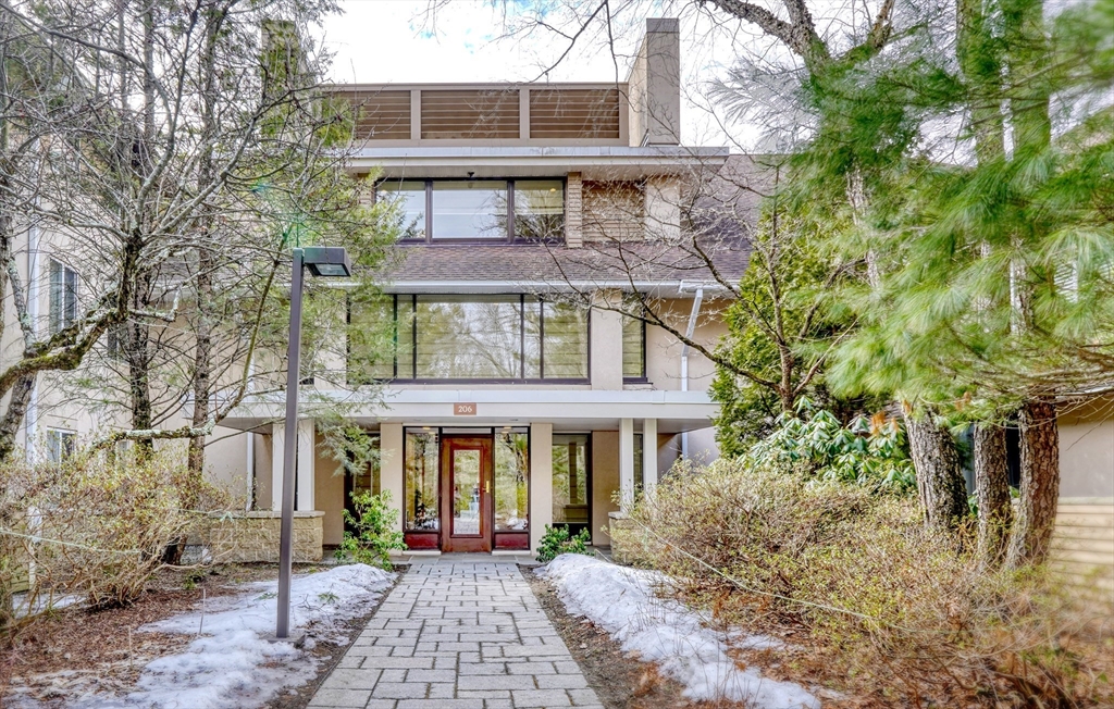 206 Allandale Rd # 3B