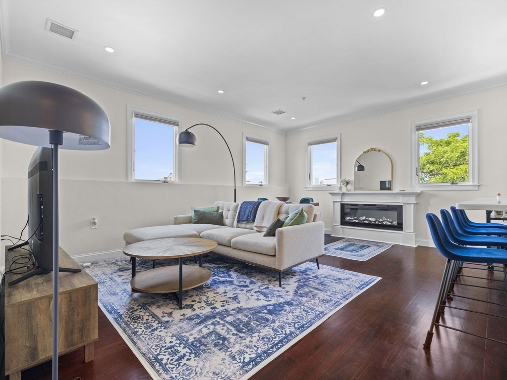 753 E Broadway # 2