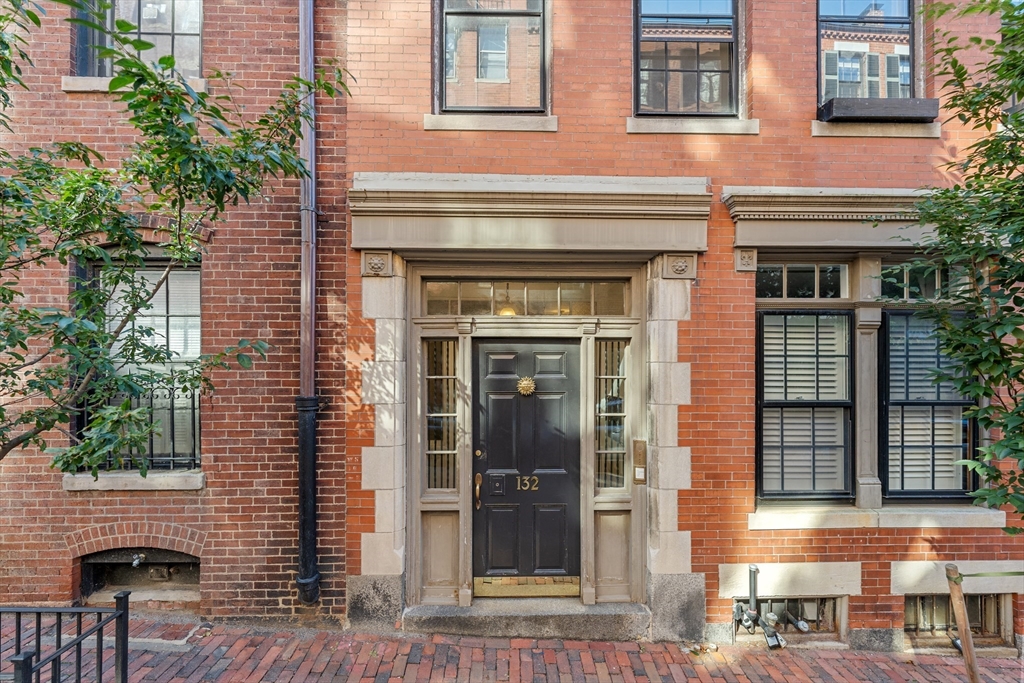 132 Myrtle Street # 2