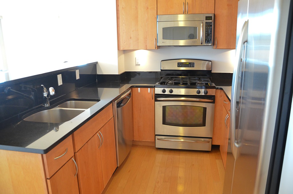 323 Boylston St # 503