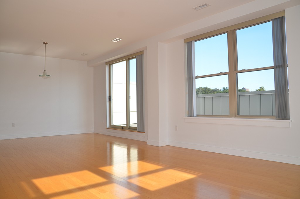 323 Boylston St # 503