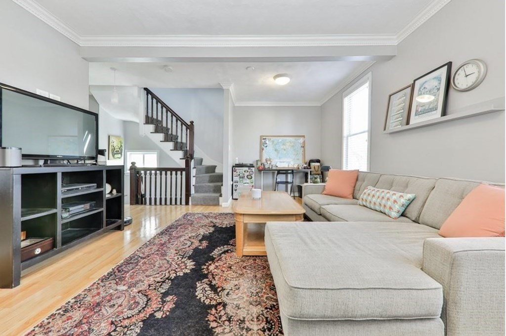 12 Cambria St # 2