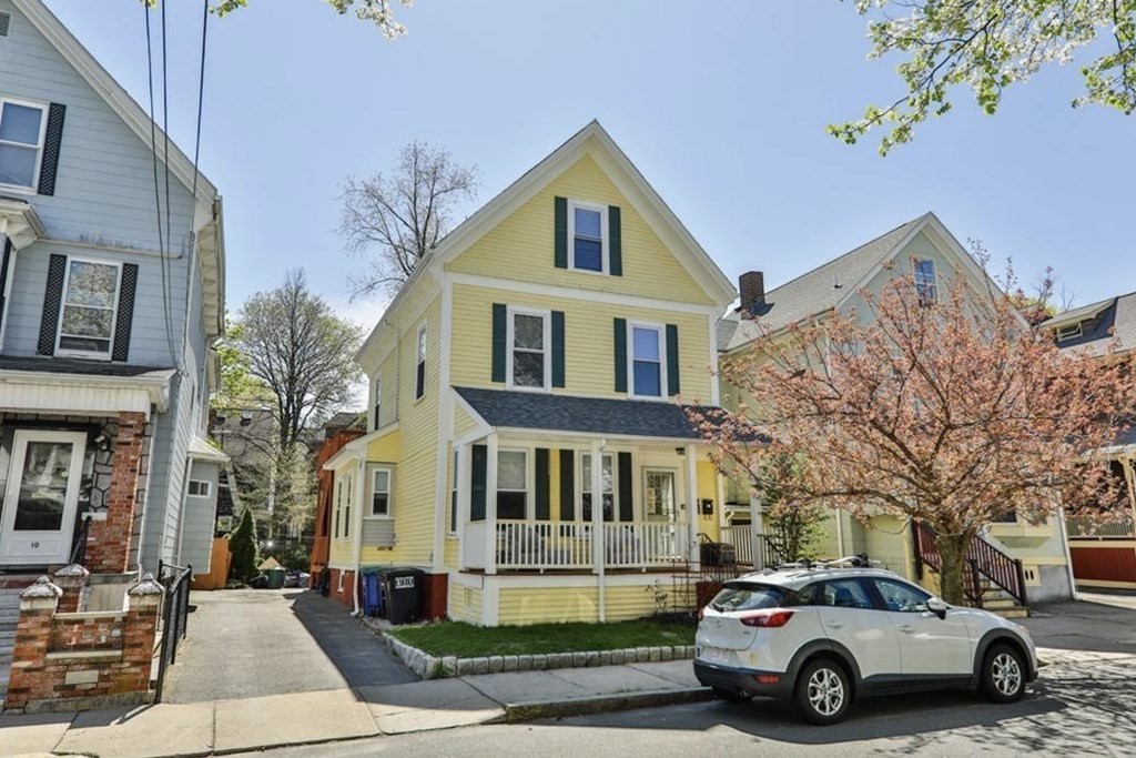 12 Cambria St # 2