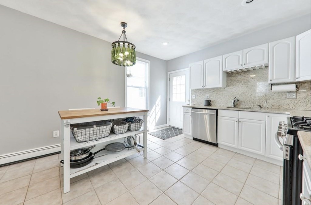 12 Cambria St # 2