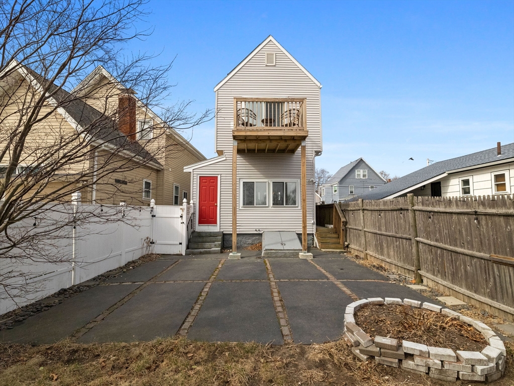 15 Marshall St