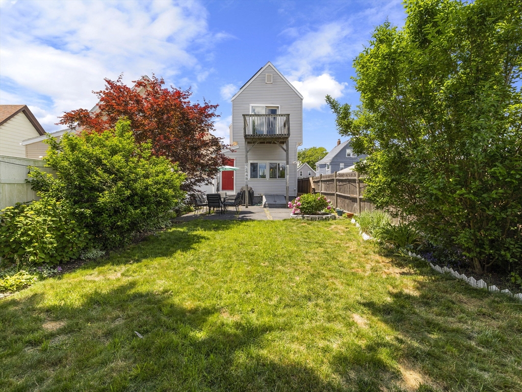15 Marshall St