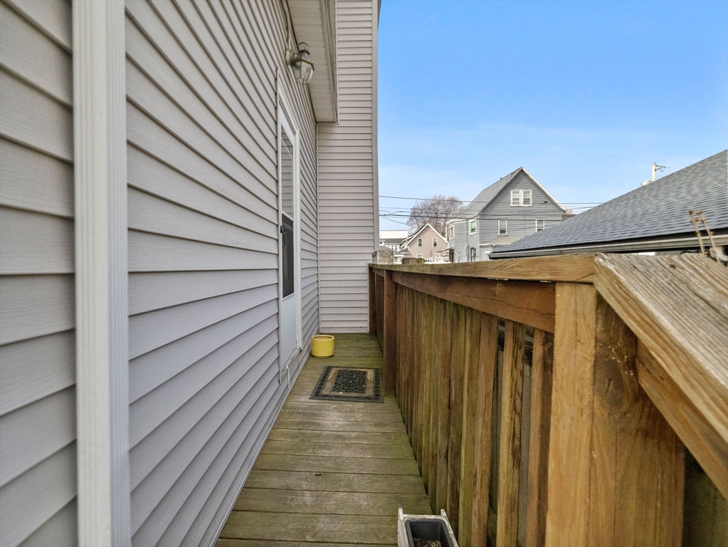 15 Marshall St