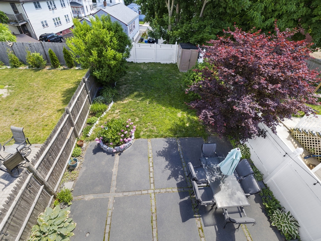 15 Marshall St