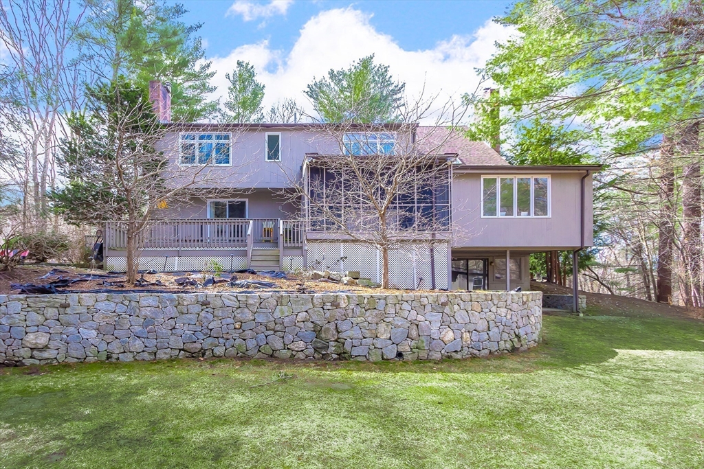 55 Farm Rd