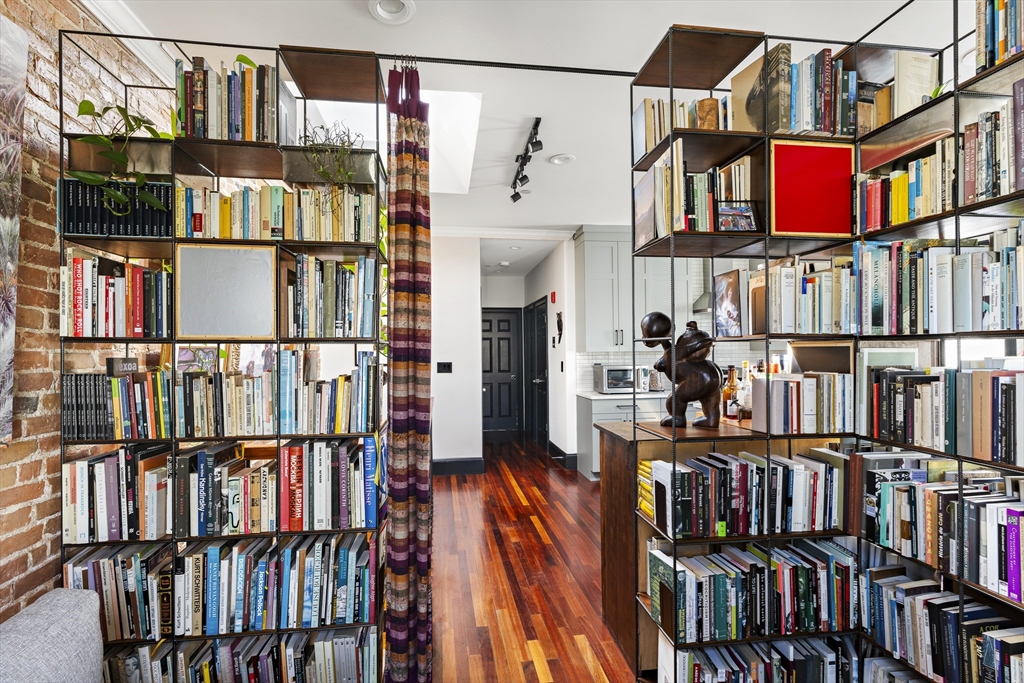10 Marney St # 3