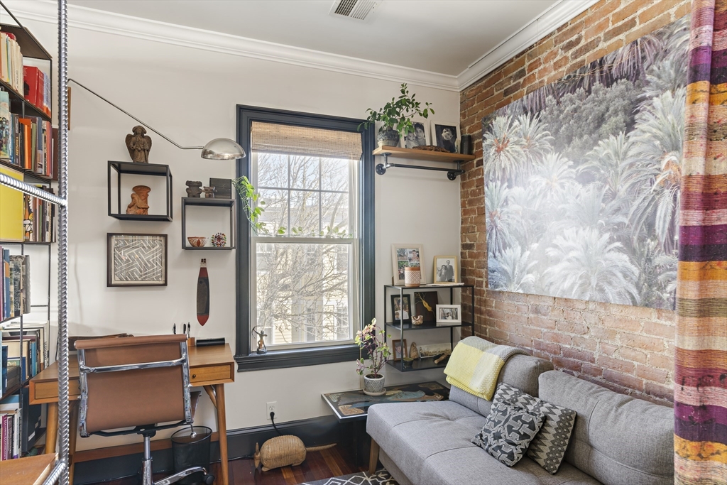 10 Marney St # 3