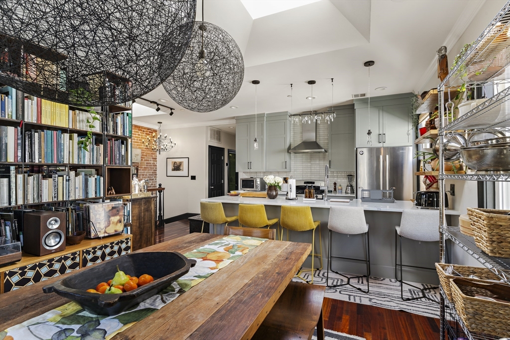 10 Marney St # 3