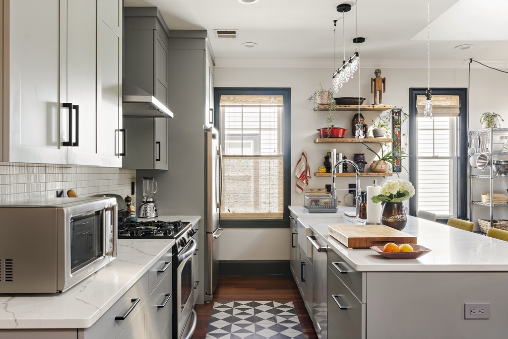 10 Marney St # 3