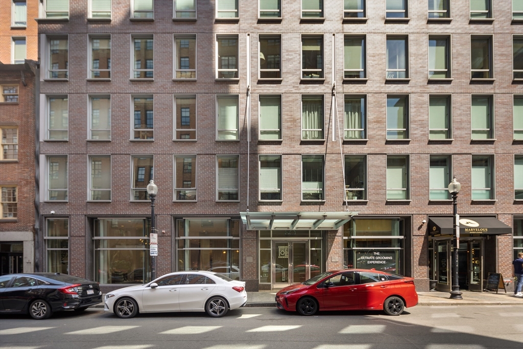 80 Broad St # 306