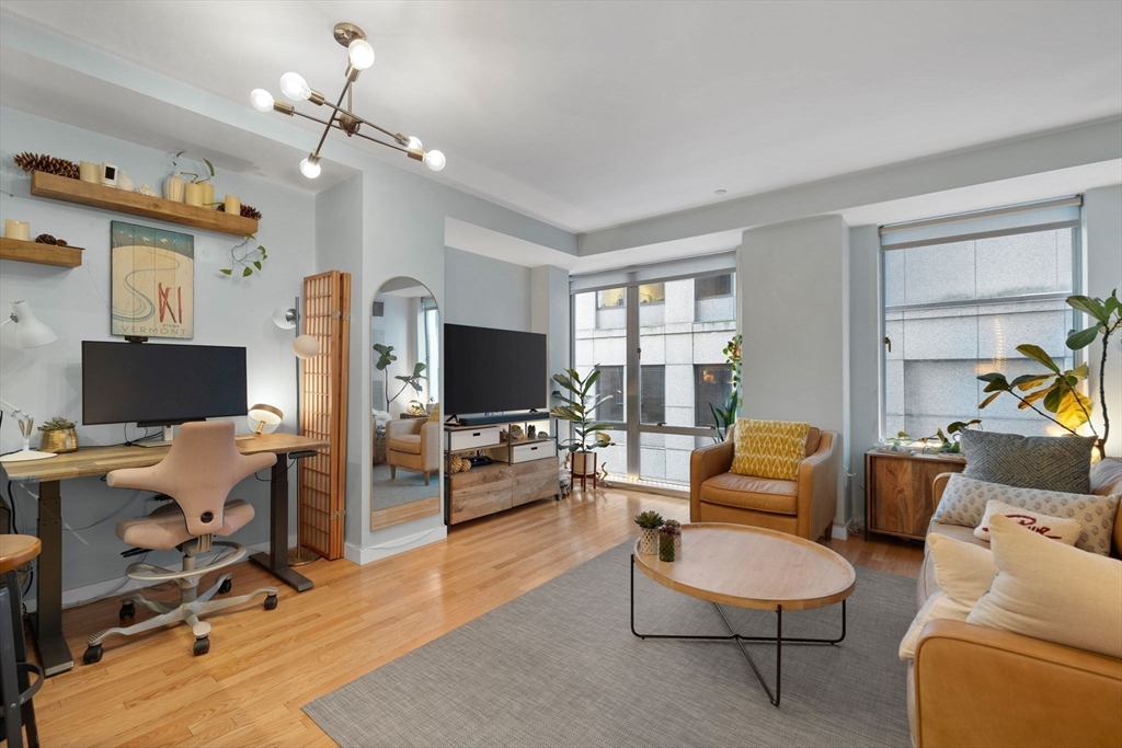 80 Broad St # 306