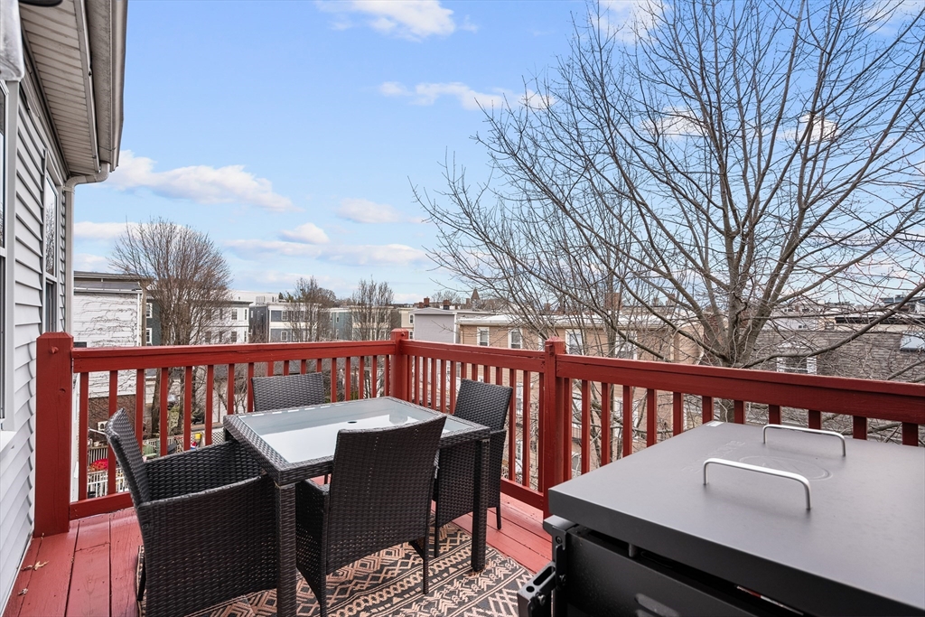 193 W 5th St # 3