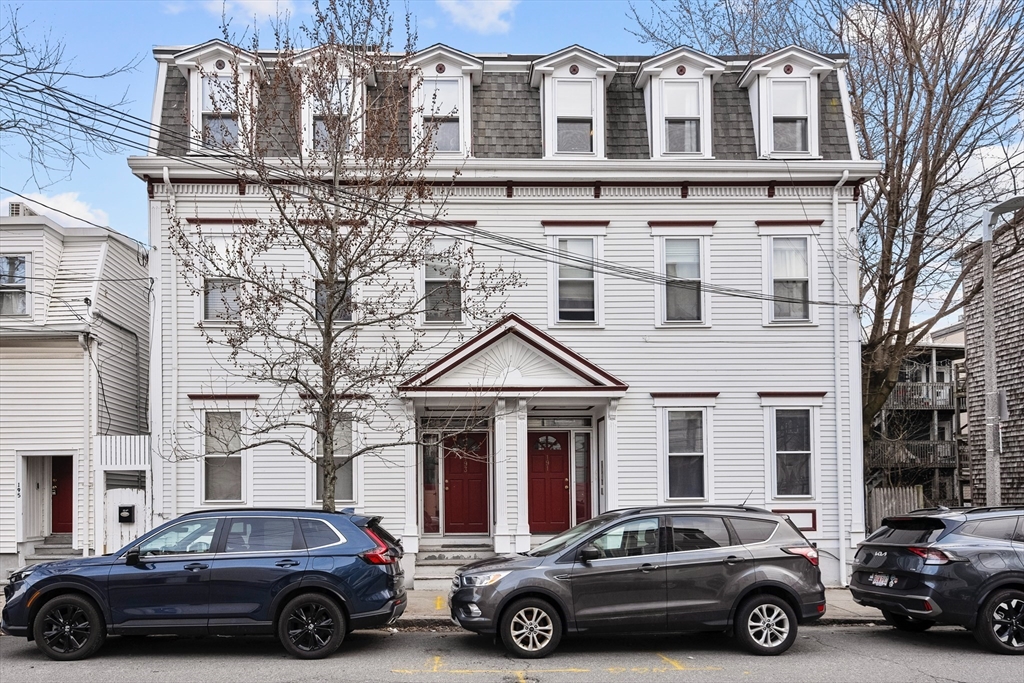 193 W 5th St # 3