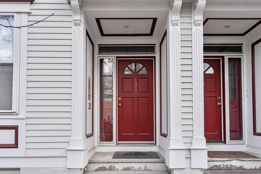 193 W 5th St # 3