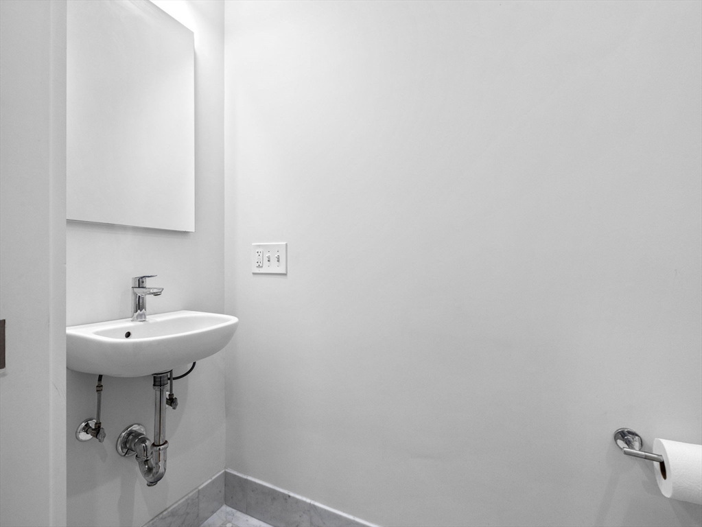 65 Green Street # 203
