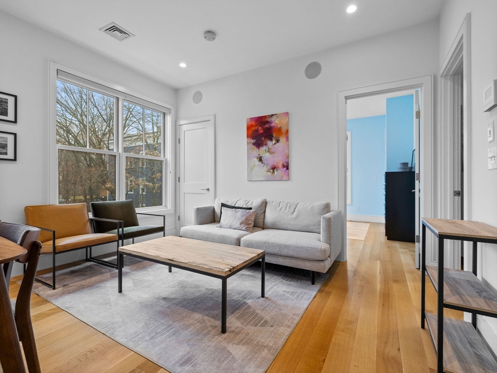 65 Green Street # 203