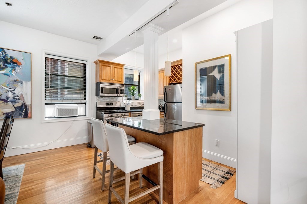 22 Sheafe St # 1