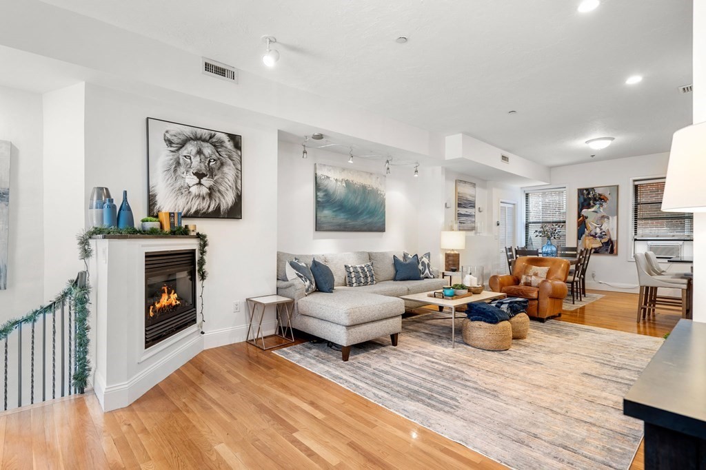 22 Sheafe St # 1