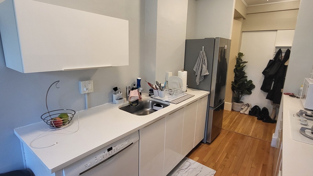 16 Chauncy St # 37