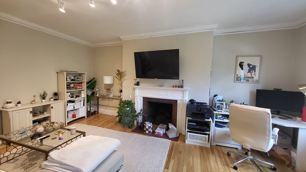 16 Chauncy St # 37