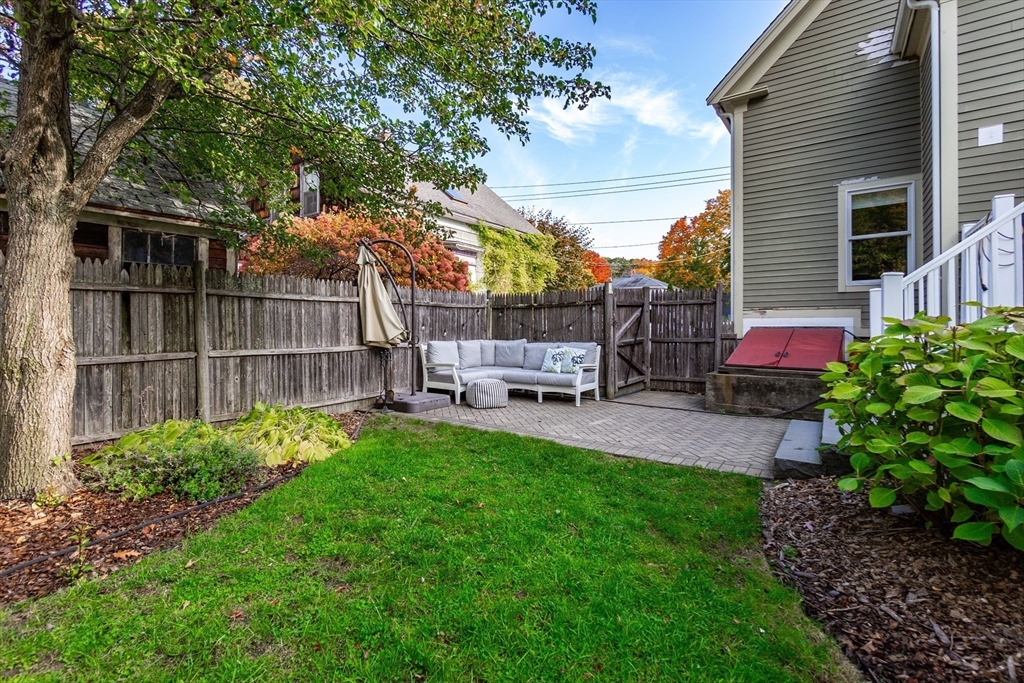 18 Highland Ave