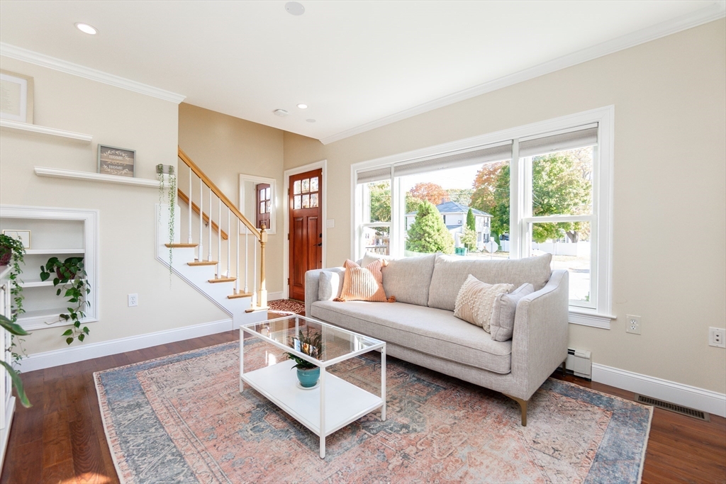 18 Highland Ave