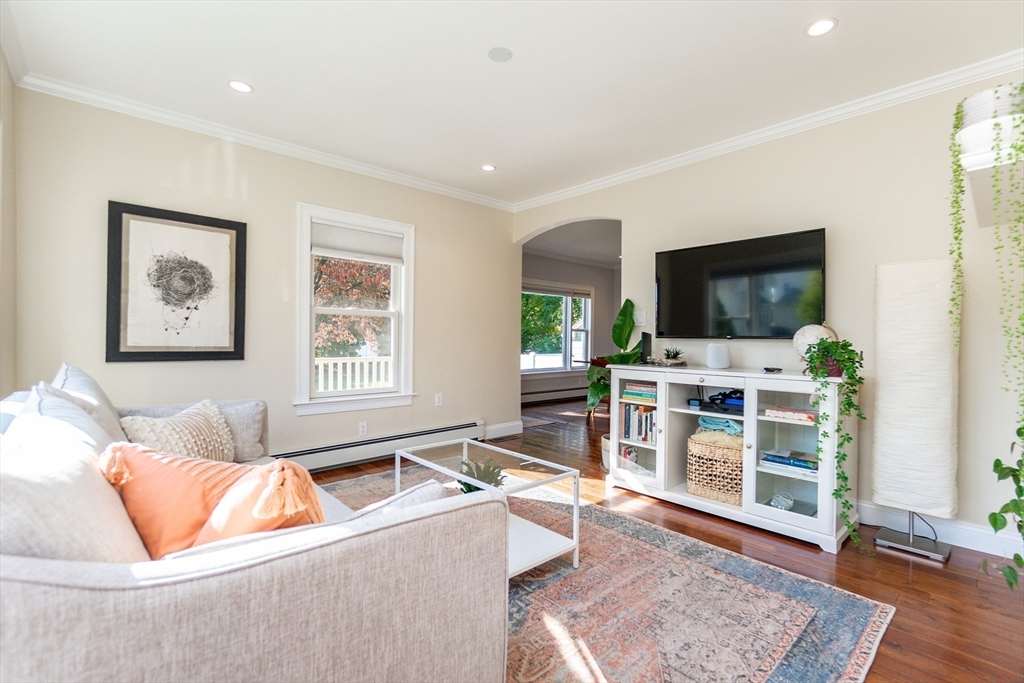 18 Highland Ave