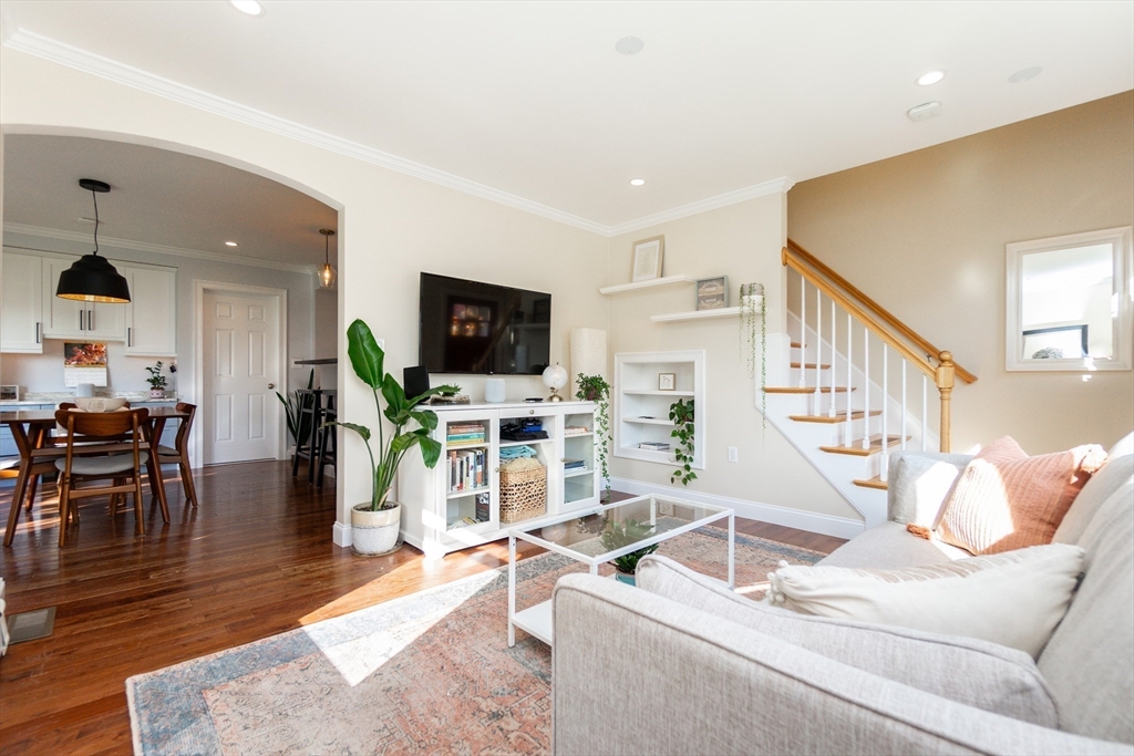 18 Highland Ave