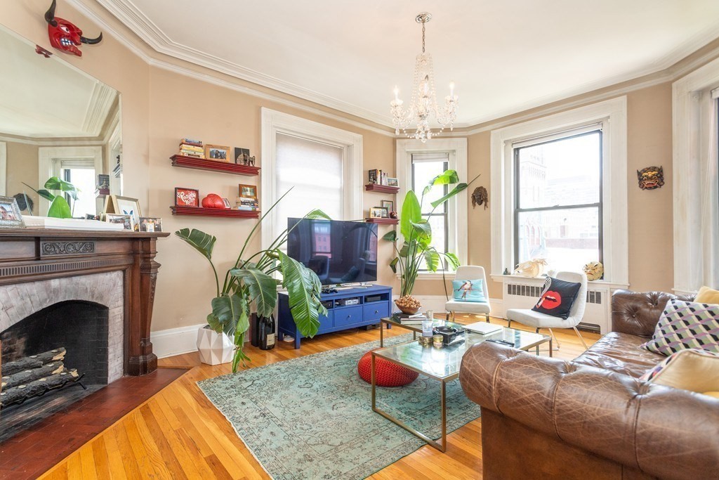 271 Dartmouth Street # 6F