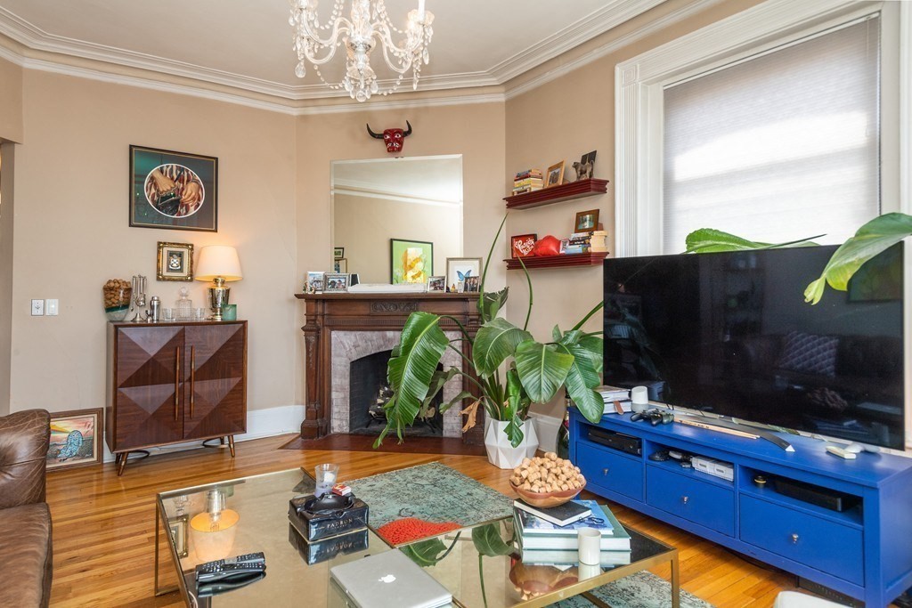 271 Dartmouth Street # 6F