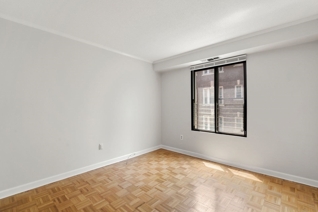 1580 Massachusetts Ave # 5C